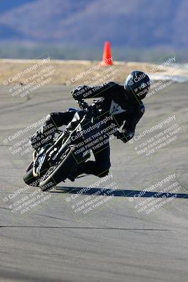 media/Jan-09-2022-SoCal Trackdays (Sun) [[2b1fec8404]]/Turns 9 and 8 (920am)/